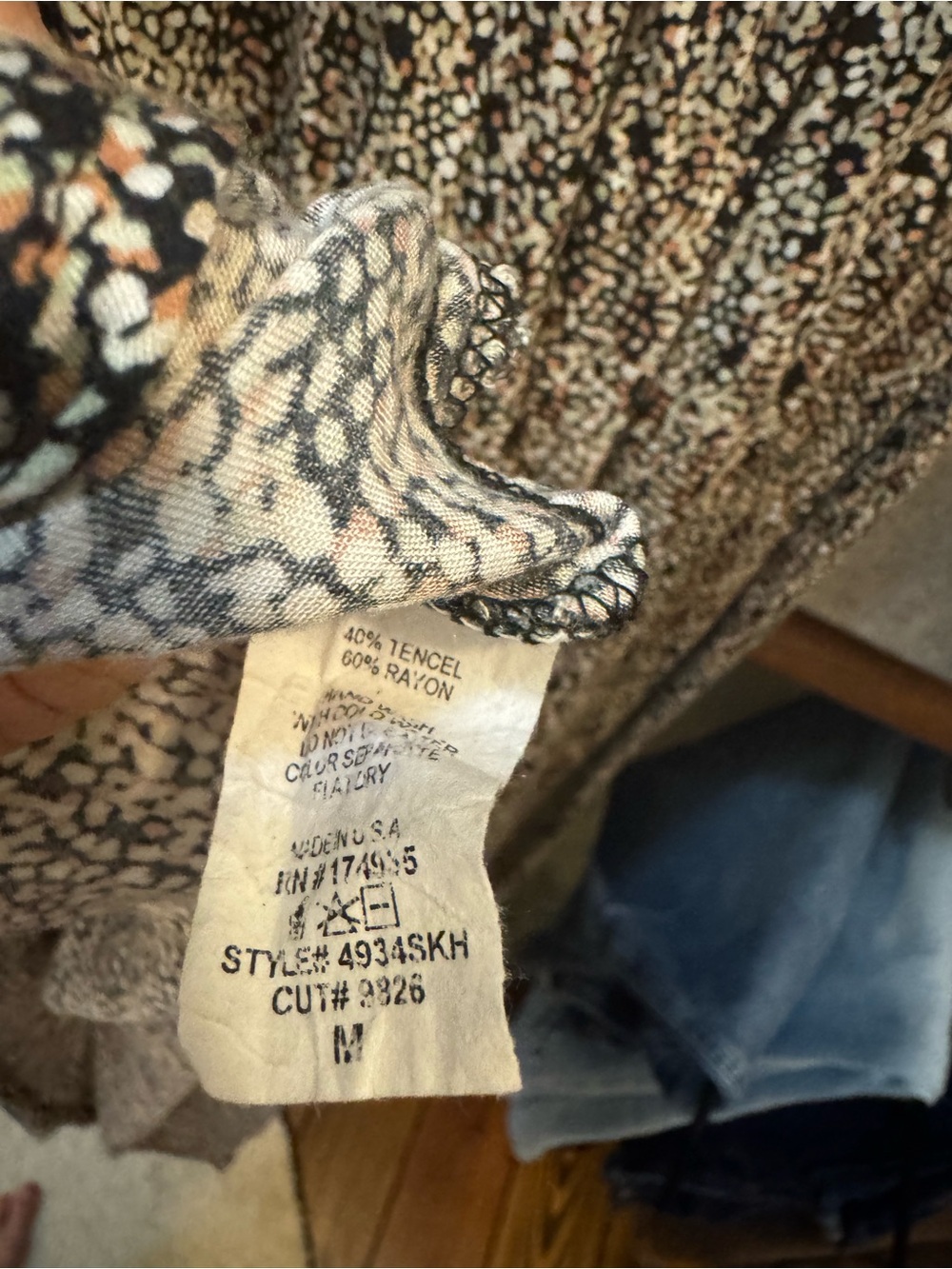 Sozy Smocked Waist Printed Midi Skirt in Beige - Picture 6 of 8